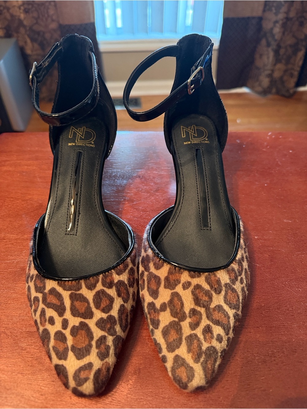 New Directions Women’s Leopard print Calf hair ankle strap pumps, Size 8.5